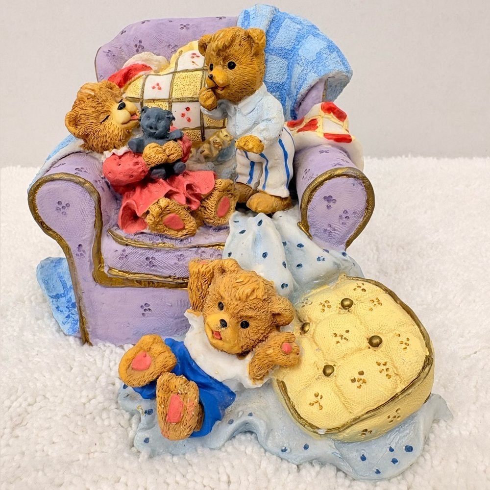 Vintage “Teddy Bears in a Chair” Music Box Figurine-Music Box Working Condition